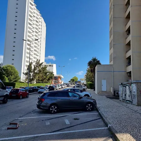 Encantador Na Da Rocha * Portimao